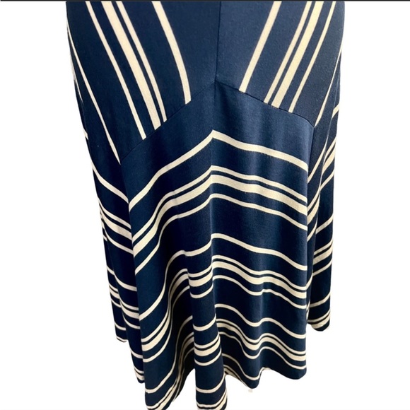 Ralph Lauren Sport Navy and Ivory Chevron Stripe MIDI Dress Size L - Picture 2 of 2